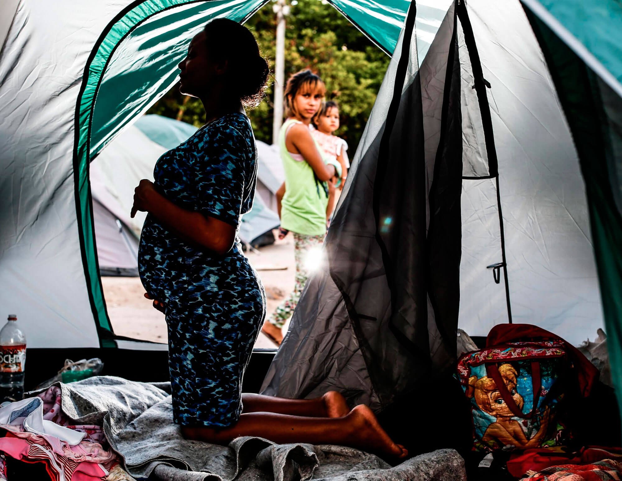 Órfãs de terra Mãe - A saga das mulheres venezuelanas refugiadas no brasil