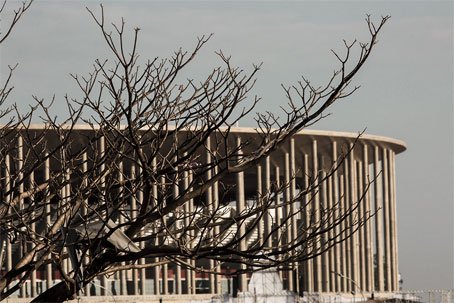 Brasilienses buscam alívio para o calor no Parque da Água Mineral