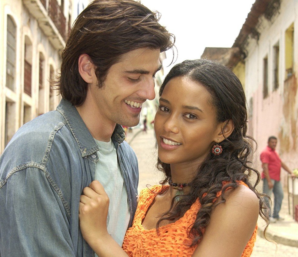 Cinco novelas em que gêmeos foram protagonistas